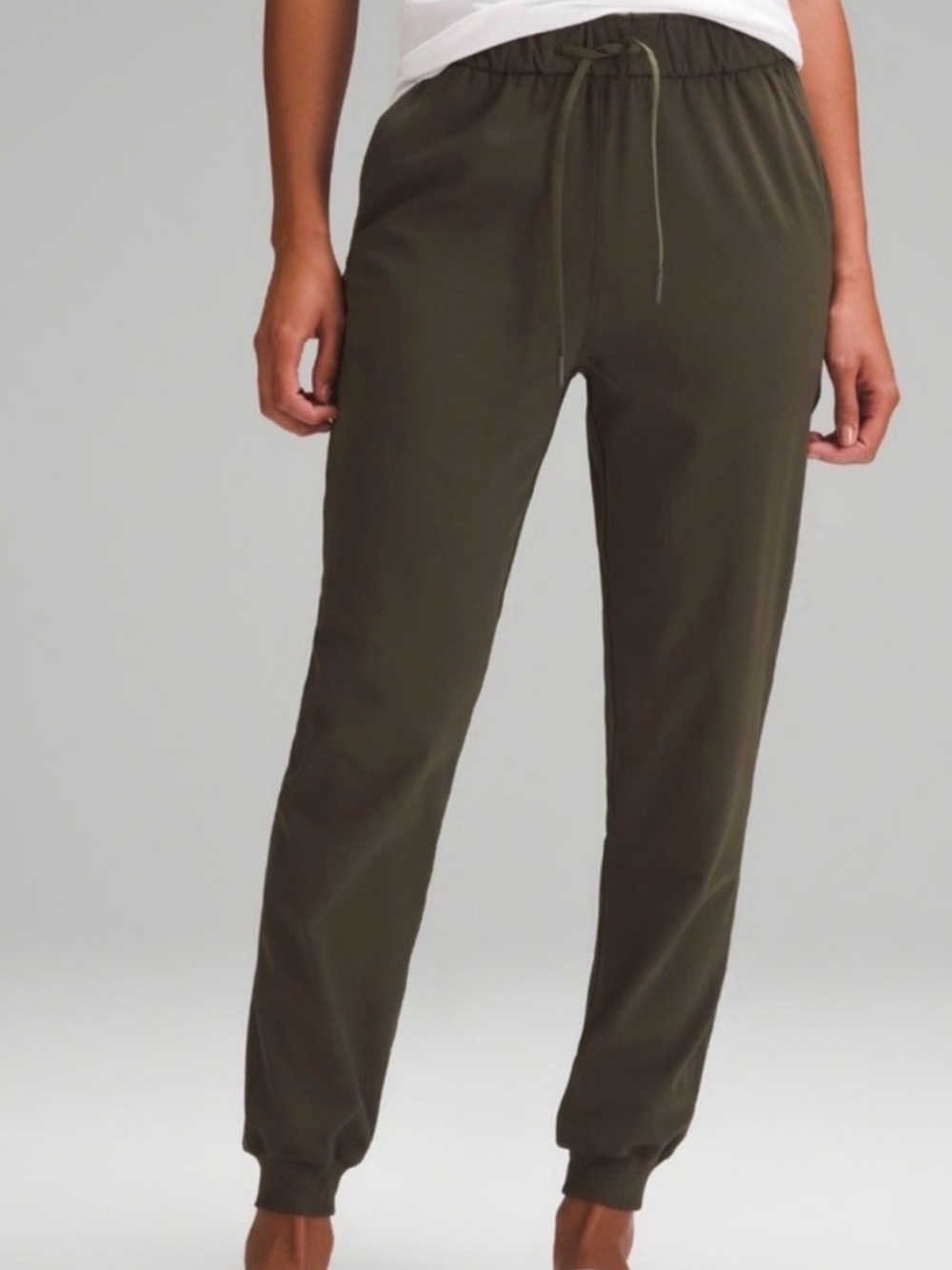 Lululemon high-rise stretch jogger Olive Green